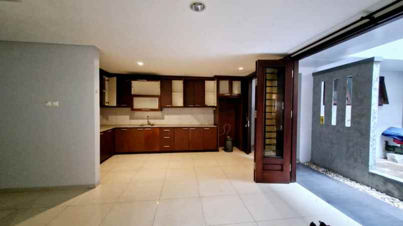 disewakan rumah jl terogong cipete selatan
