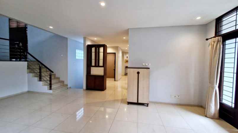 disewakan rumah jl terogong cipete selatan