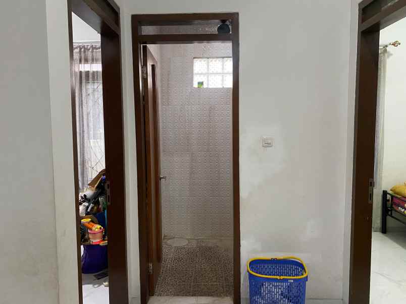disewakan rumah komplek perkebunan raya