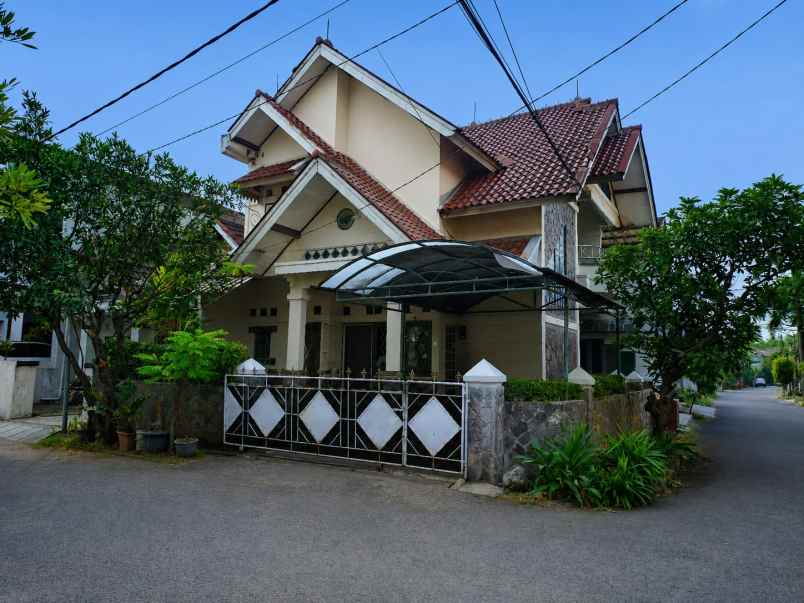 disewakan rumah komplek taman puspa indah