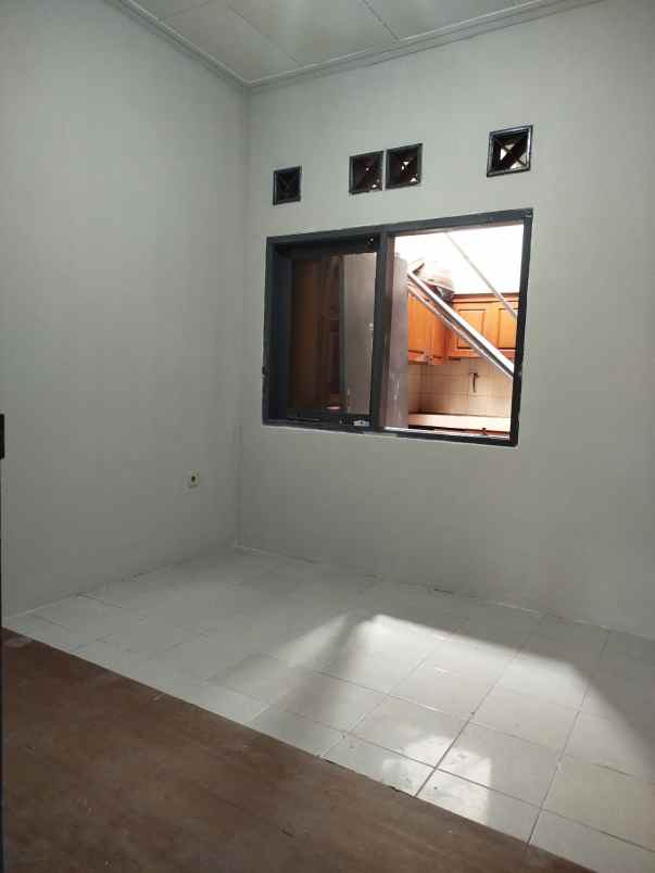 disewakan rumah komplek taman puspa indah