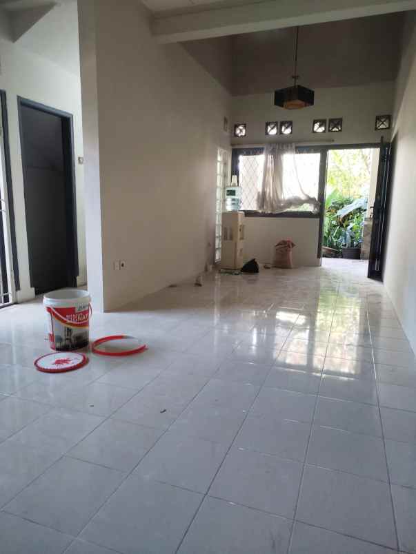 disewakan rumah komplek taman puspa indah