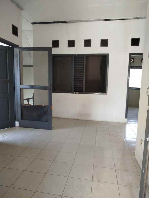 disewakan rumah komplek taman puspa indah