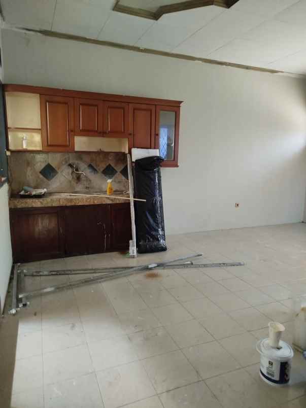 disewakan rumah komplek taman puspa indah
