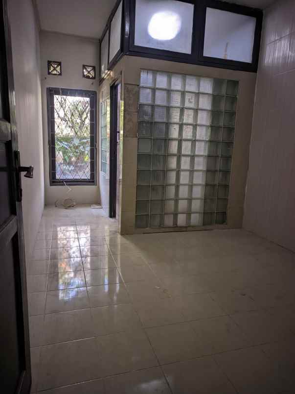 disewakan rumah komplek taman puspa indah