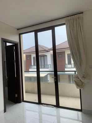 disewakan rumah lavon swan city cluster