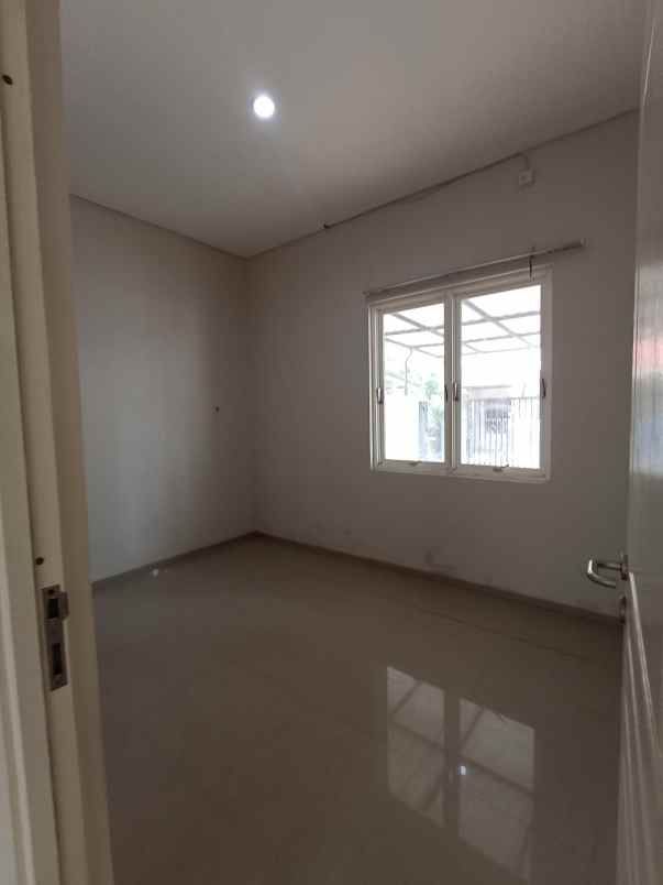 disewakan rumah mulyosari