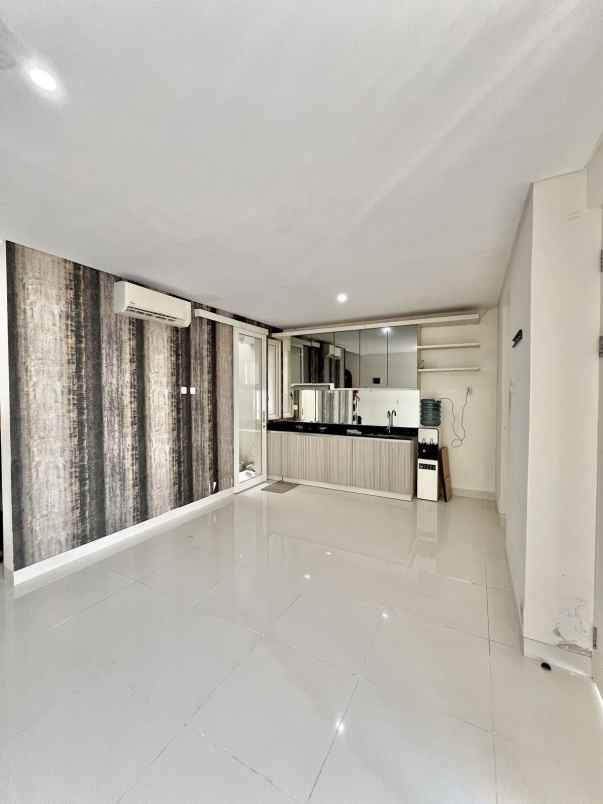 disewakan rumah pakuwon city