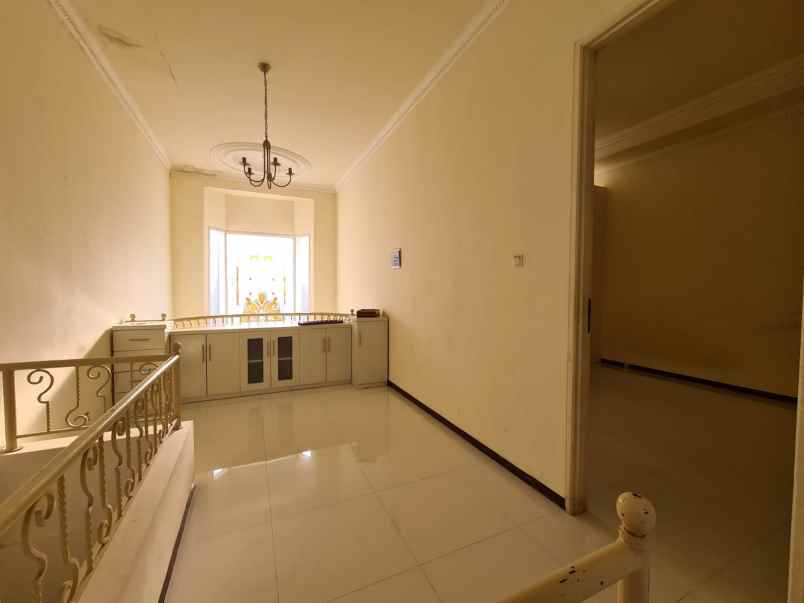 disewakan rumah pakuwon city