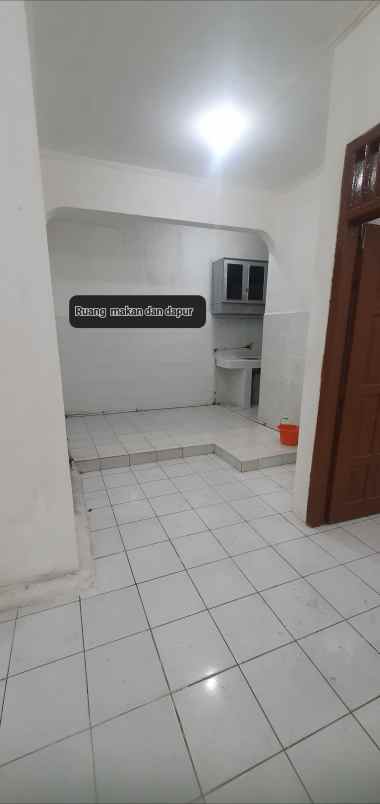 disewakan rumah perumahan villa taman