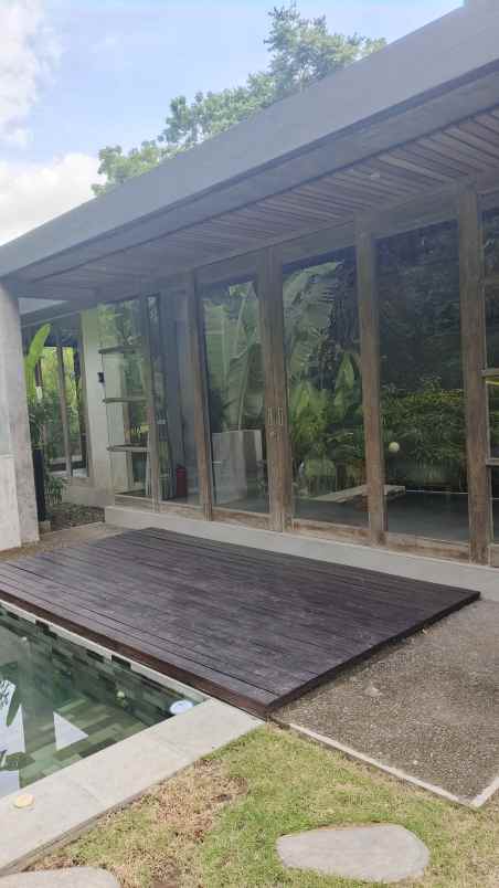 for sale a prime land and villa complex