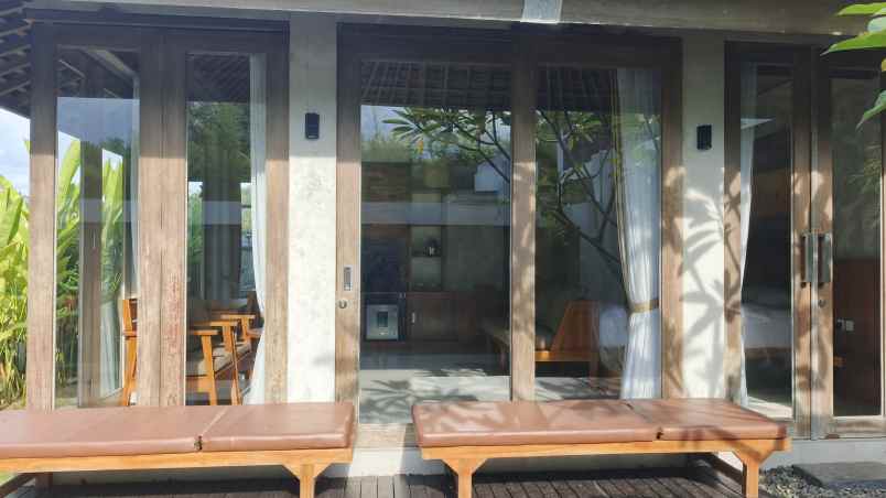 for sale a prime land and villa complex