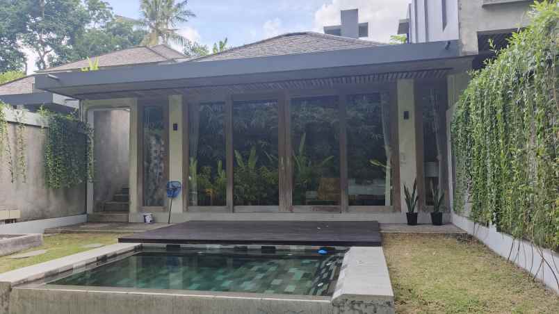 for sale a prime land and villa complex