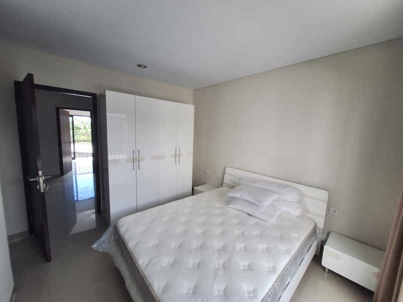 for sale leasehold brand new villa close to canggu