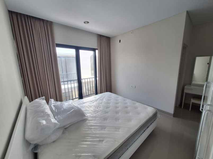 for sale leasehold brand new villa close to canggu