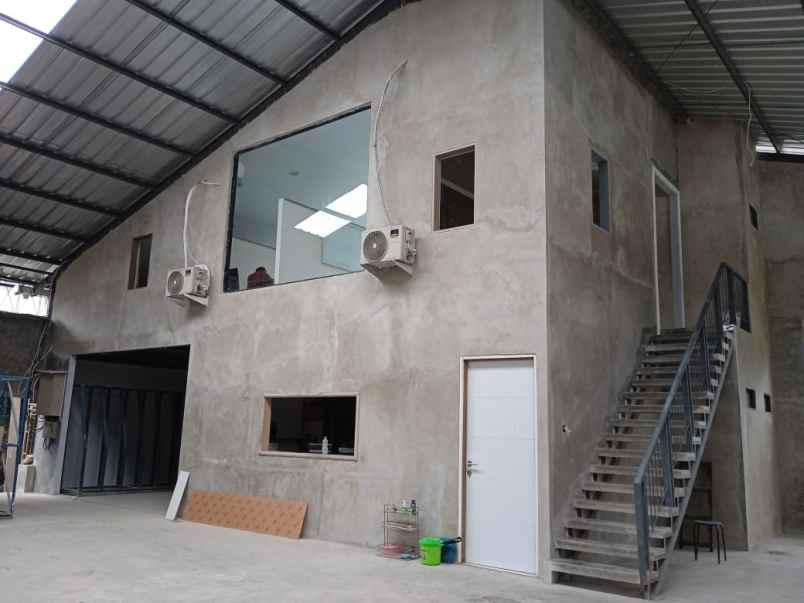 gudang cikupa lt 1200 856 shm pln 3 phase kontainer ok