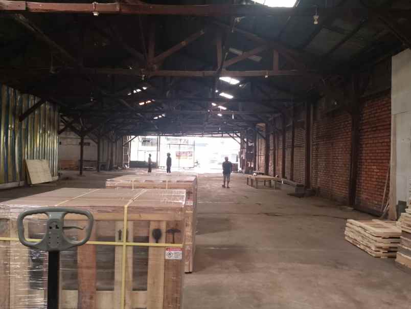 gudang di jatinegara kaum pulo gadung jakarta timur