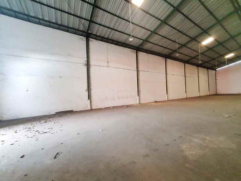 gudang sinar gedangan strategis ada pagar ada kantor