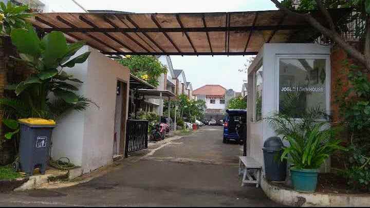 joglo town house rumah siap huni jual cepat