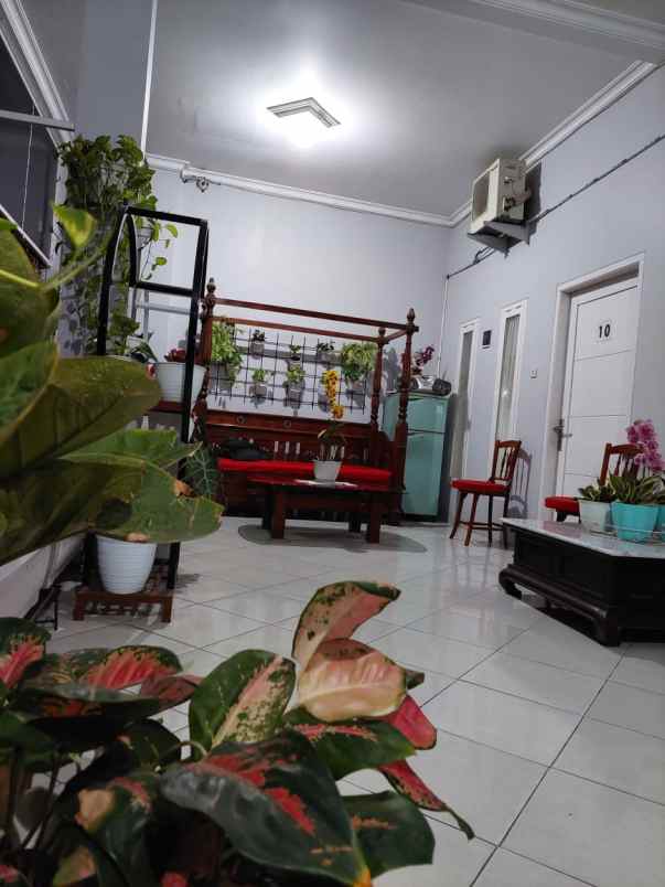 jual kostan 2 lantai daerah pecilon cirebon