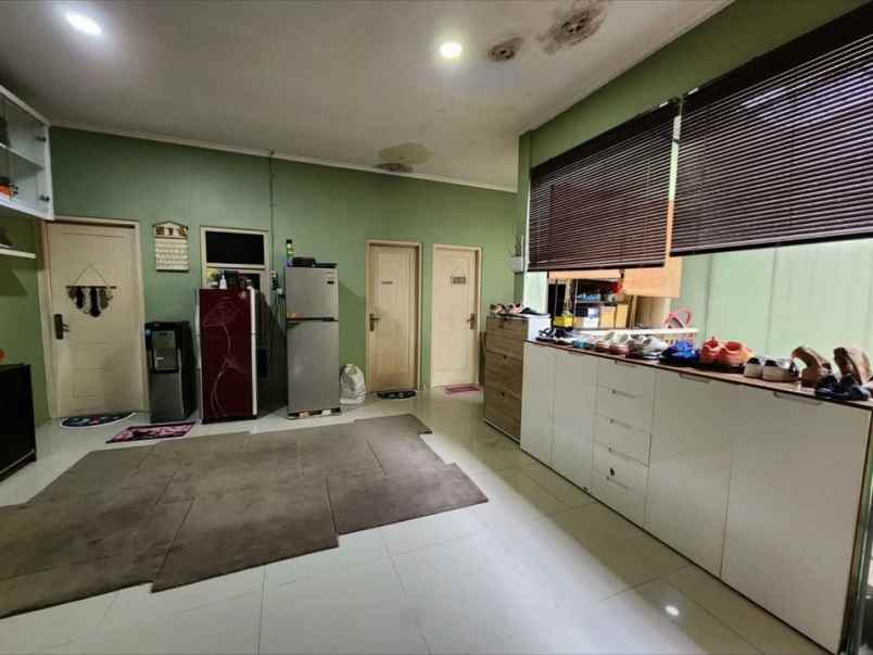 jual rumah hook 10 kamar di green garden rorotan