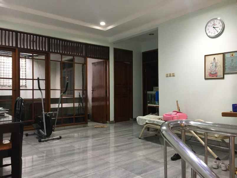 jual rumah intercon jak bar