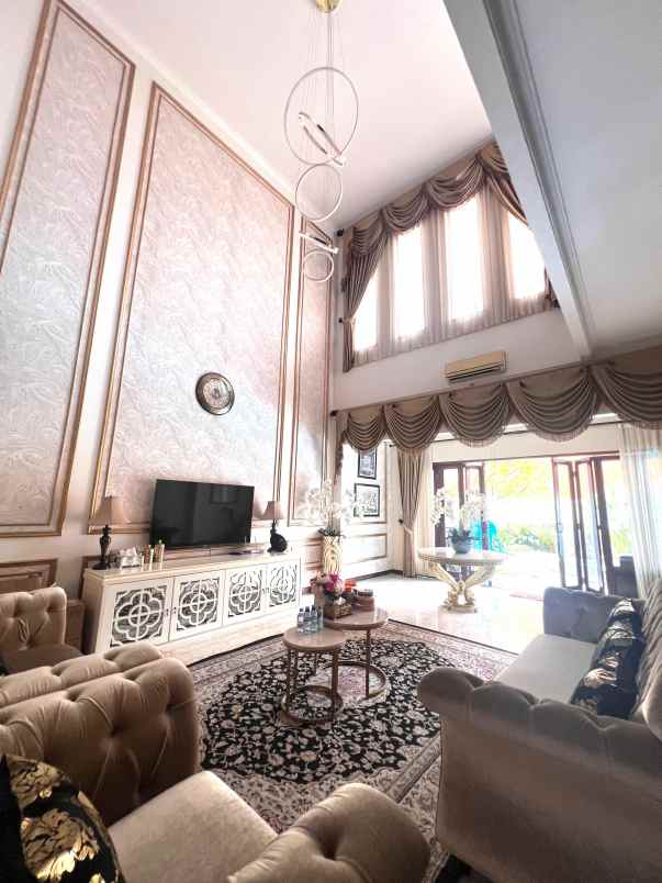 jual rumah mewah private pool pejaten