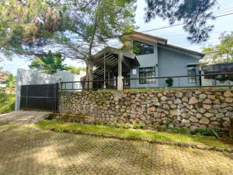 jual rumah villa di katumiri cihanjuang siap huni