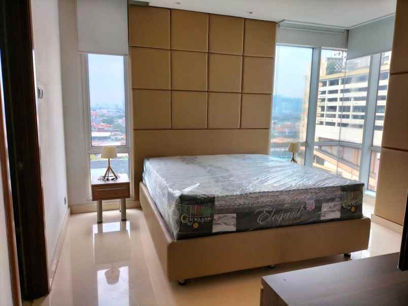 jual thamrin executive residence 3 br full furnished