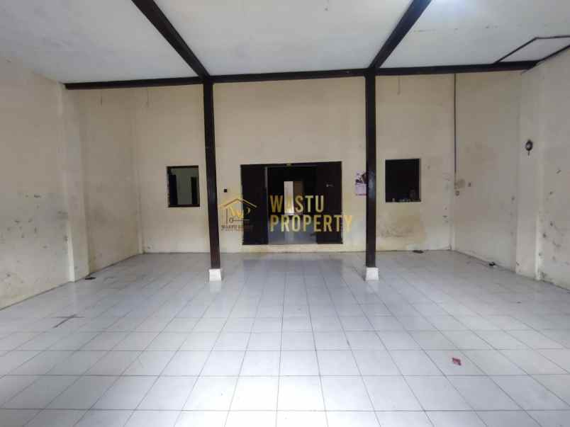 kost 28 kamar dekat kampus uad tanah luas banget