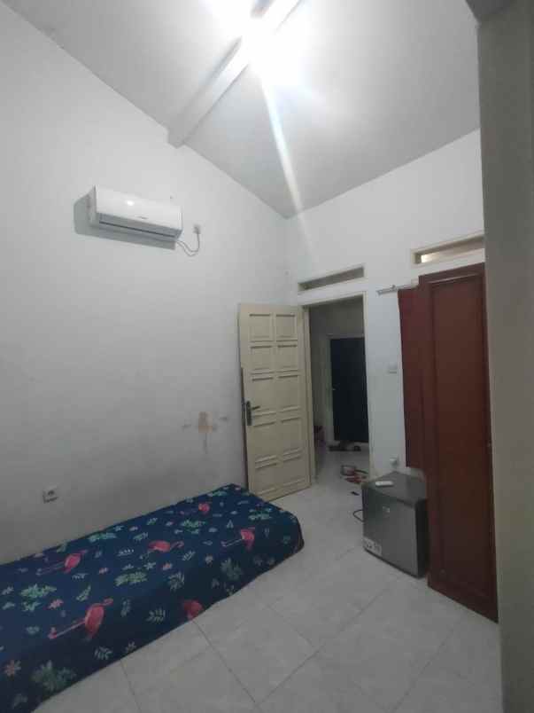 kost mampang jaksel