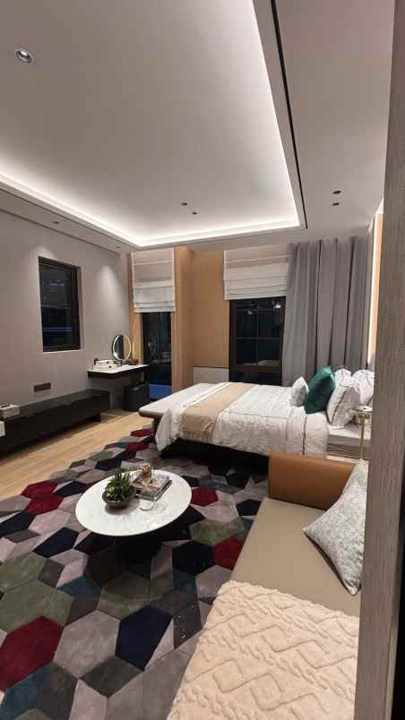 new cluster the allegra casa de lago 2 lantai