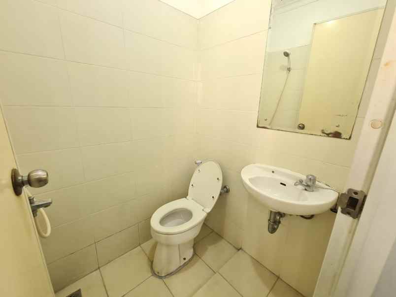 new kost mroom residence lt 2