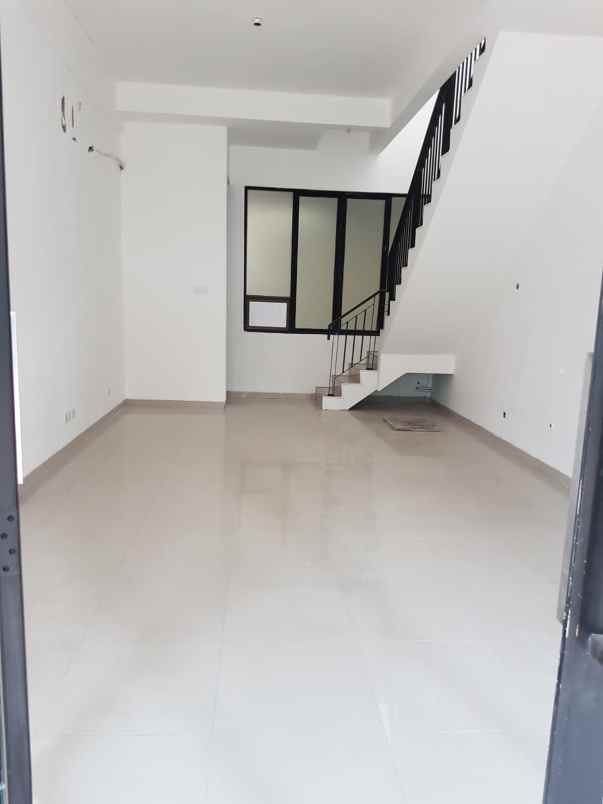 ruko san antonio shopping street pakuwon city