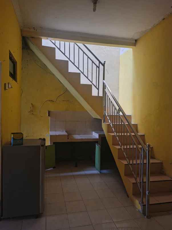 rumah 2 lantai 3 kt di sedayu 360 juta