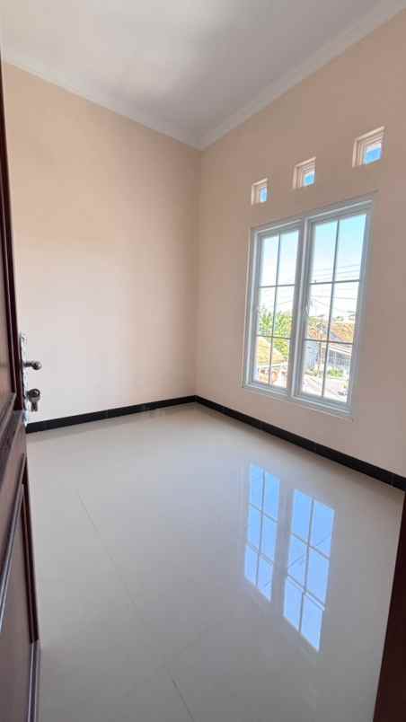 rumah 2 lantai 4 kt banguntapan diskon cash rp300 juta