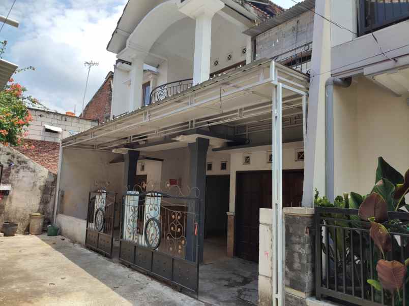 rumah 2 lantai bandulan malang kota