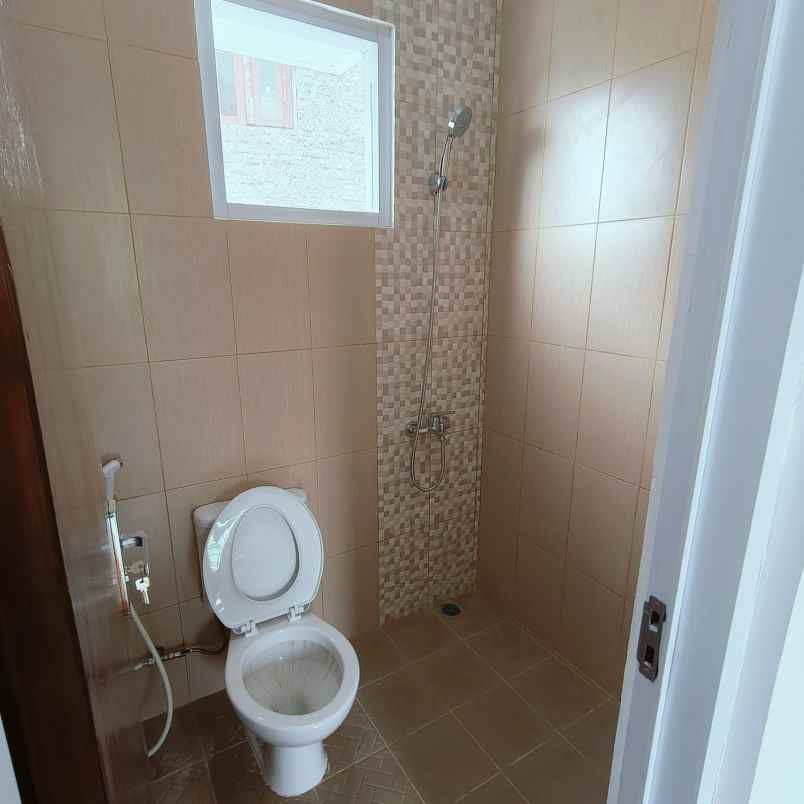 rumah 2 lantai dalam cluster bojong koneng cikutra