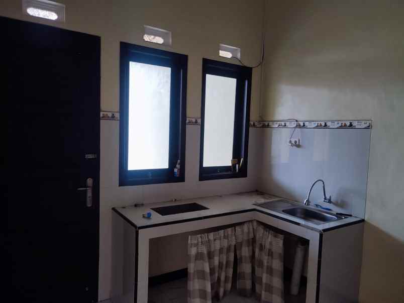 rumah 2 lantai riverland kalirejo lawang