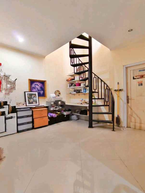 rumah 2 lantai siap huni jagakarsa jakarta selatan