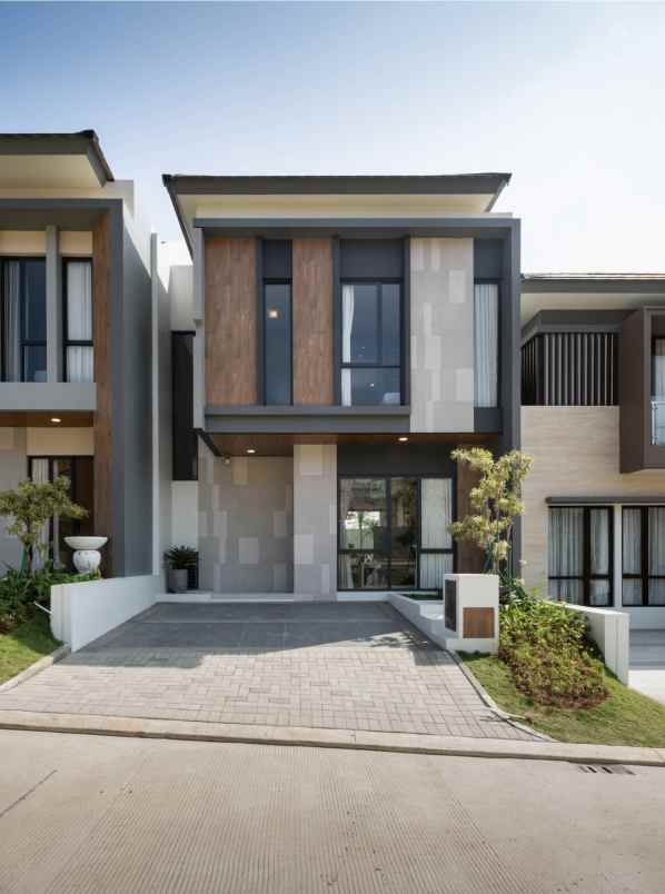 rumah 2 lantai view gunung