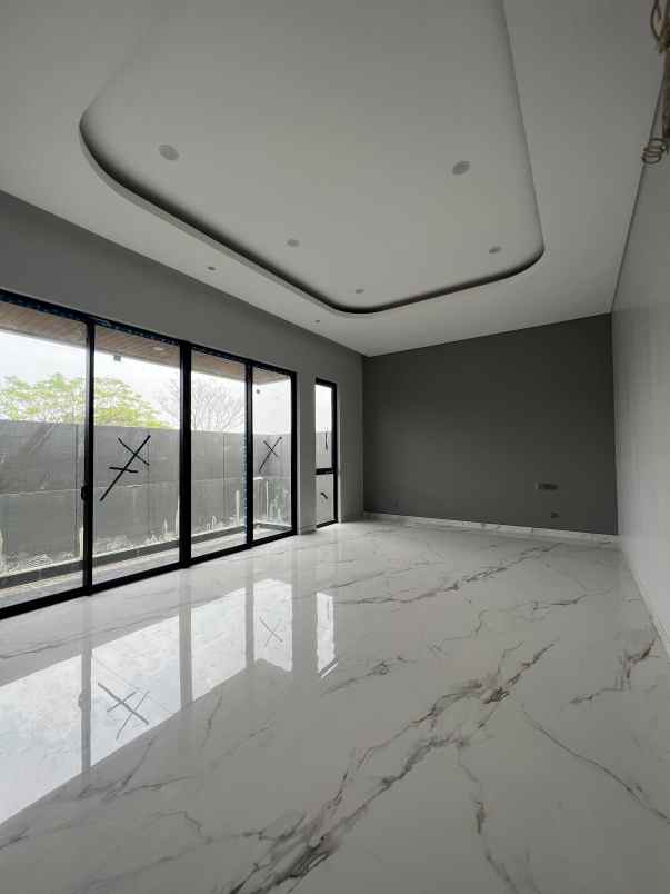 rumah 3 lantai waterfront selangkah dari cbd citraland