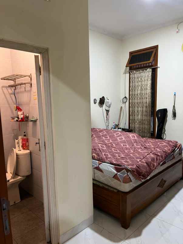 rumah asri di duren sawit jakarta timur