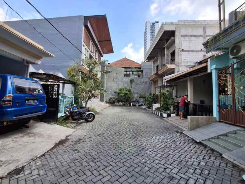 rumah babatan pilang wiyung new minimalis row 2 mobil