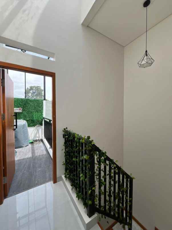 rumah baru modern minimalis lokasi blimbing