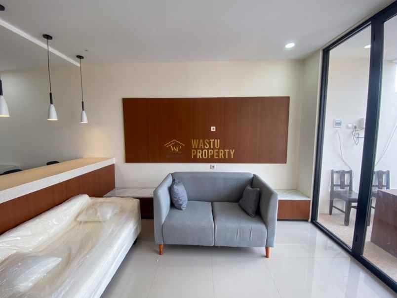 rumah baru semi villa dekat amplaz atmajaya