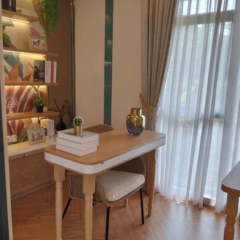 rumah baru siap huni dekat toll bintaro dan mrt
