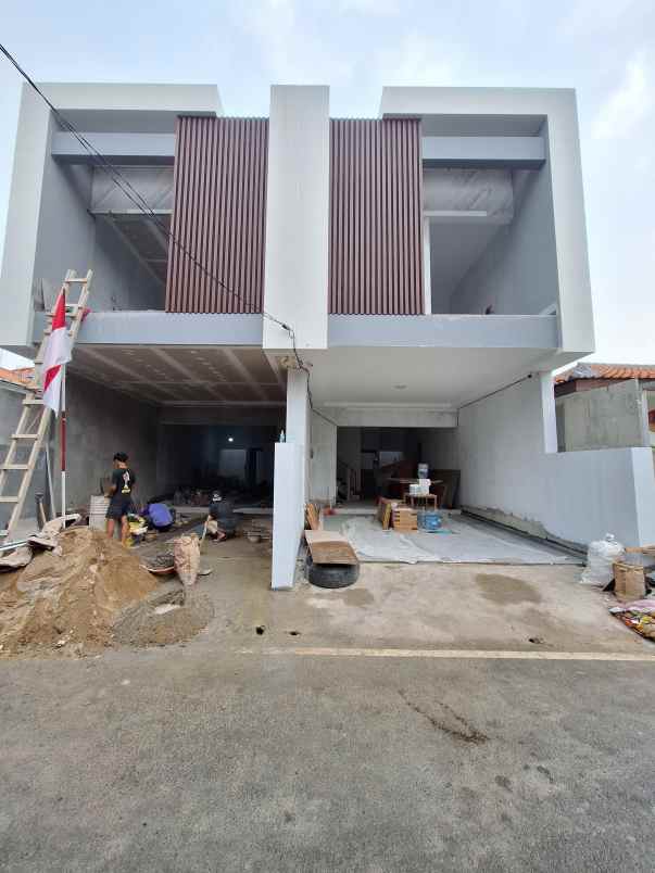 rumah baru tahap finishing di sumur batu jakpus