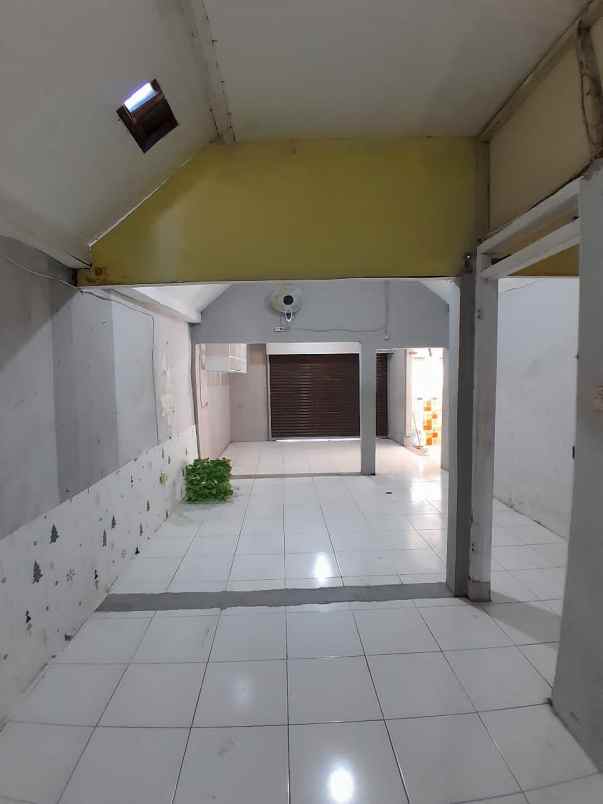 rumah bisa buat kost di kalicari palebon strategis