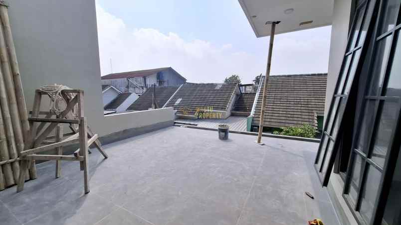 rumah cantik 2 lantai di perumahan jakal dekat palagan